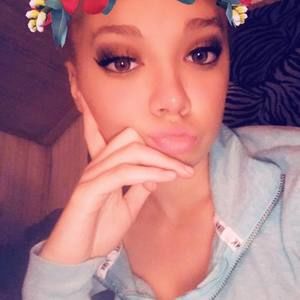 Meet your Posher, Amber